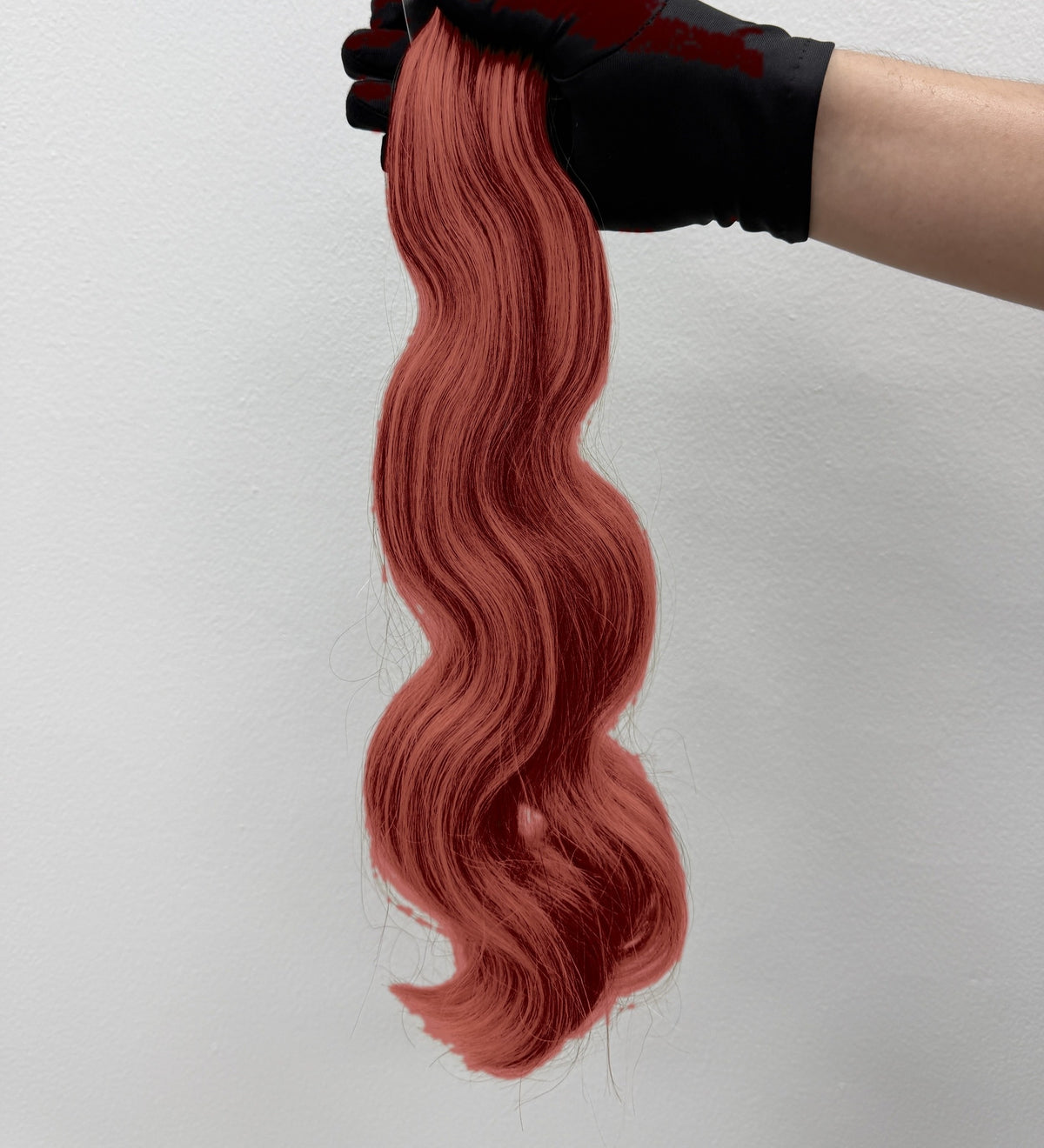 Butterfly Weft hair extensions — Body Wave, color Color-Ready Copper Base #35 — 100% human hair, Loviisa Pro Hair