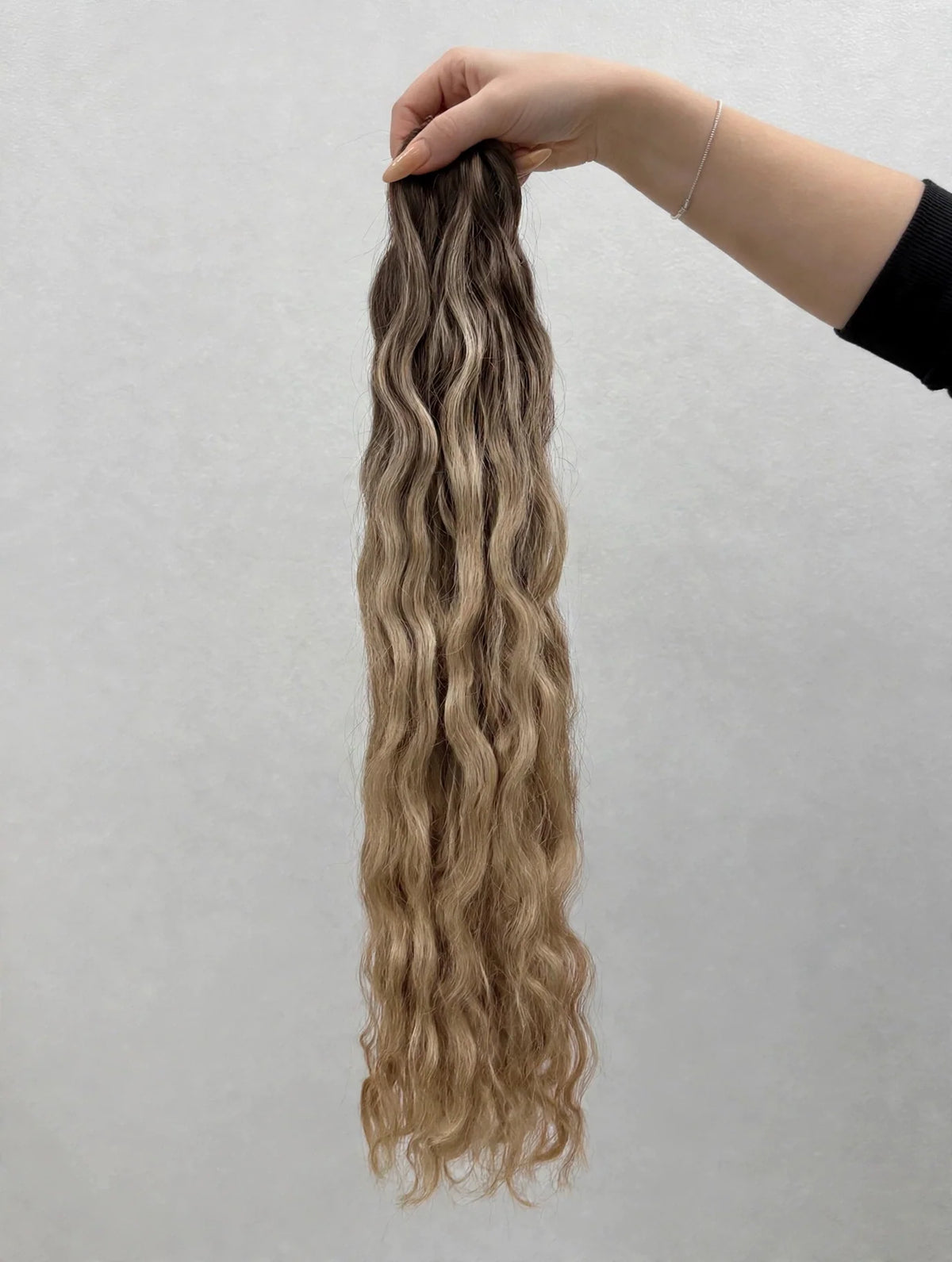 Loose Wave Beige Ash Blonde Mix 4Q/60C — 100% Human Hair